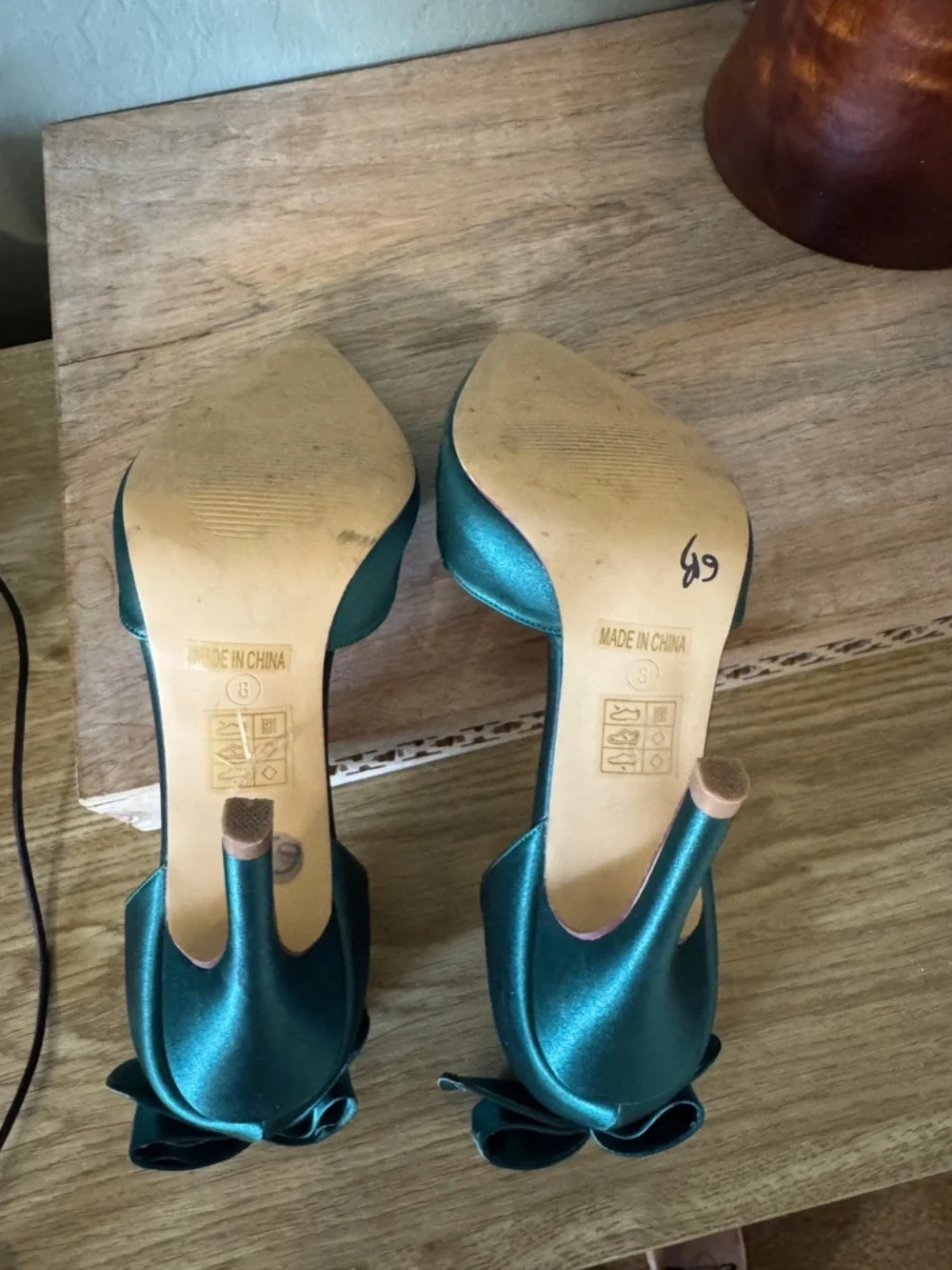 Emerald Green Satin Heels Bow Pointed Toe Stiletto Size 8